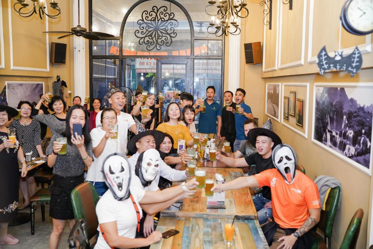 Little Charm Hanoi Hostel Екстер'єр фото
