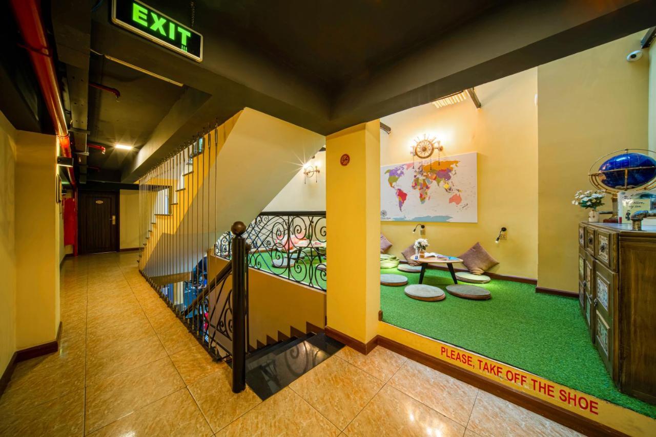 Little Charm Hanoi Hostel Екстер'єр фото