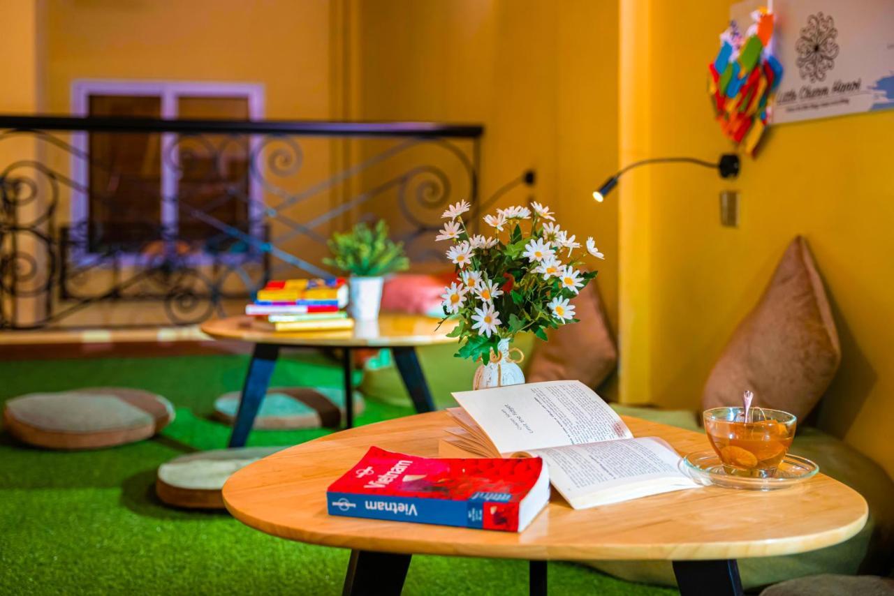 Little Charm Hanoi Hostel Екстер'єр фото