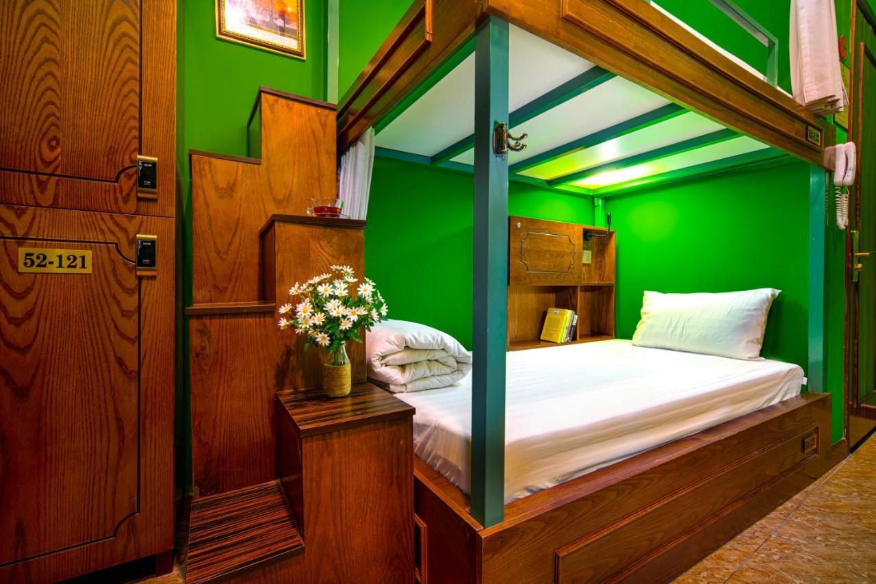 Little Charm Hanoi Hostel Екстер'єр фото