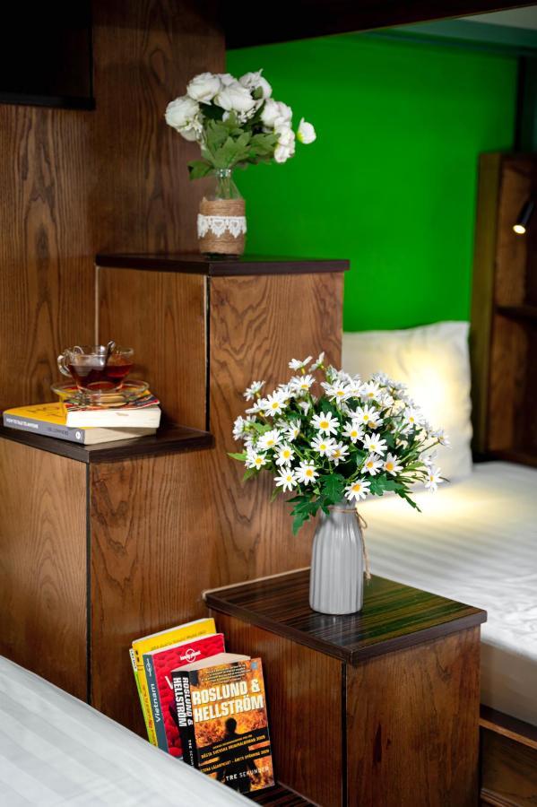 Little Charm Hanoi Hostel Екстер'єр фото