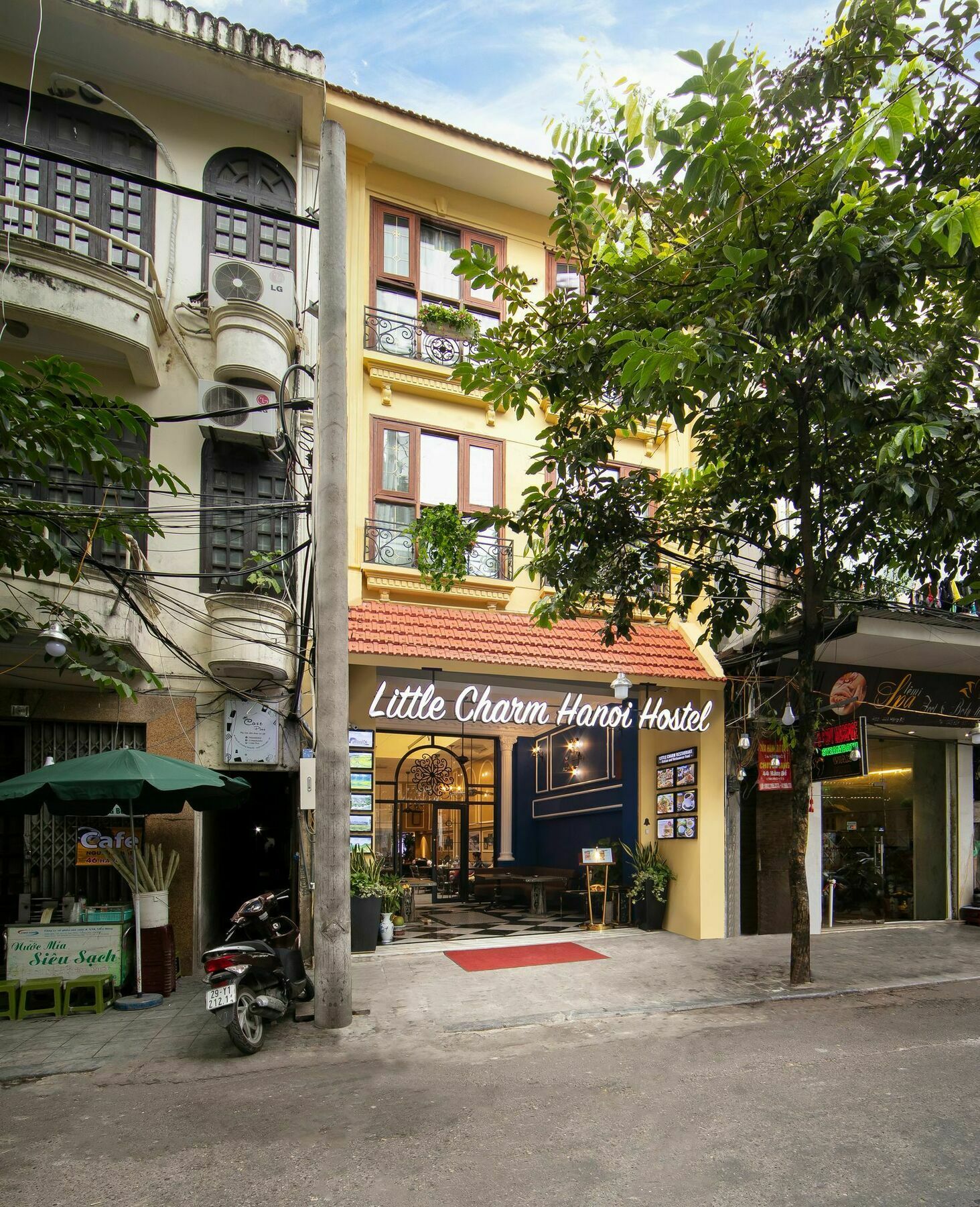 Little Charm Hanoi Hostel Екстер'єр фото